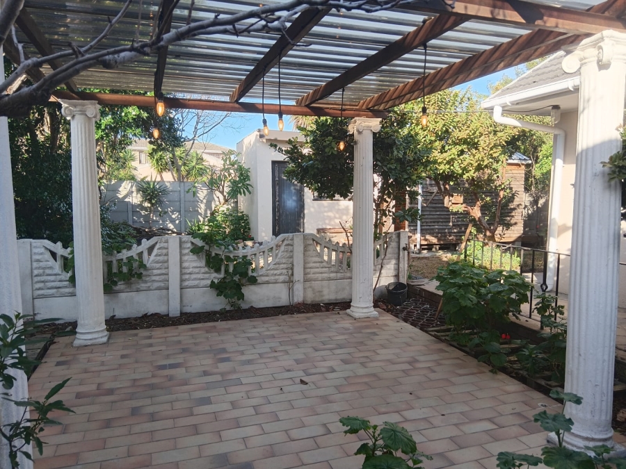 To Let 3 Bedroom Property for Rent in Heathfield Western Cape